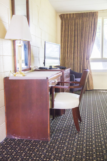 Others 5, Riverview Motel, Haldimand-Norfolk