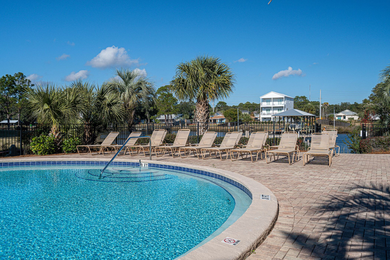 Sport & Beauty 5, Condo Sleeps 5 w/ Resort Style Amenities!, Bay