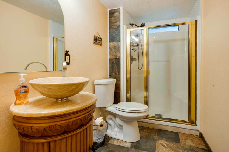 Bathroom 4, Brookings Home w/ Deck, 1/2 Mi to Harris Beach!, Curry