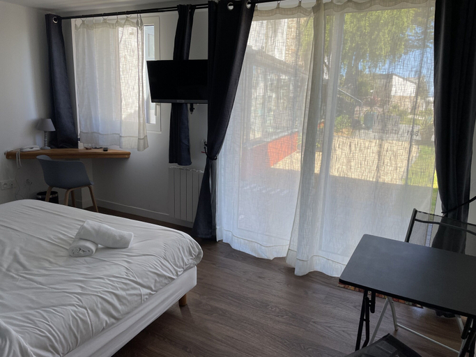 Bedroom 3, L'Escale Hôtel Bellevue, Côtes-d'Armor