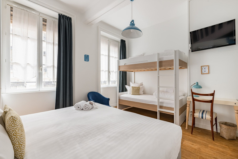 Bedroom 3, Hotel du Simplon, Rhône
