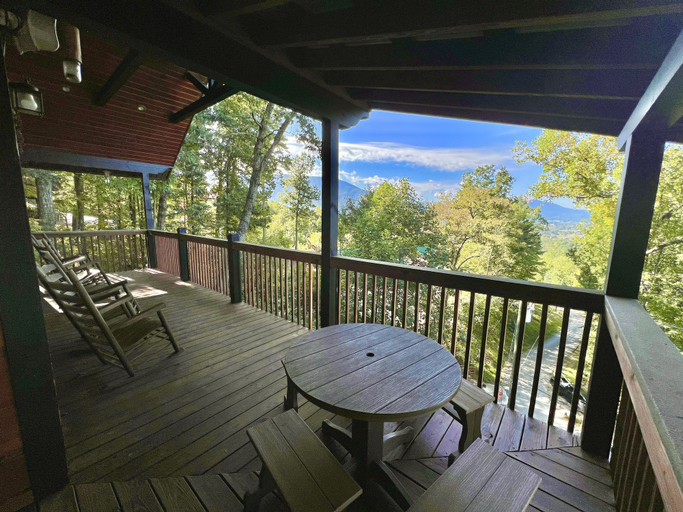 Others 4, Picture Perfect 2 Bedroom Cabin by RedAwning, Sevier