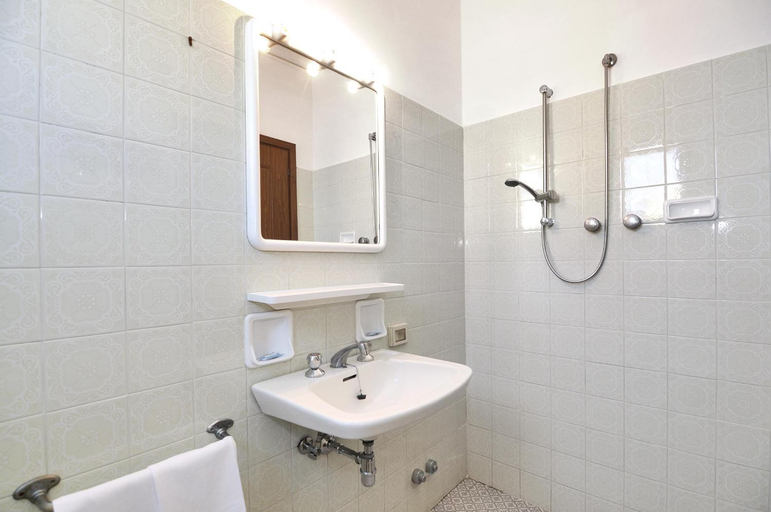 Bathroom 4, Venus Best Price, Venezia