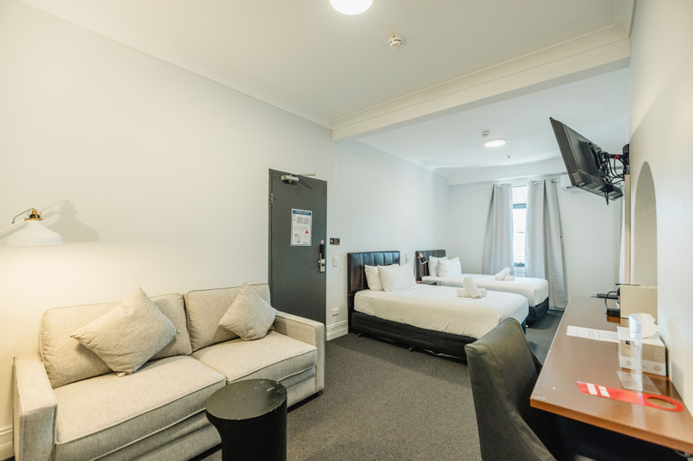 Bedroom 27