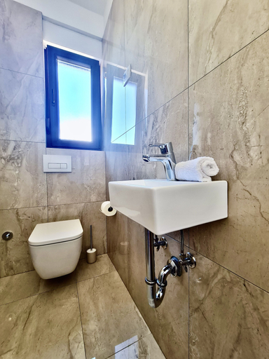 Bathroom 2, Apartments Sunflower, Crikvenica