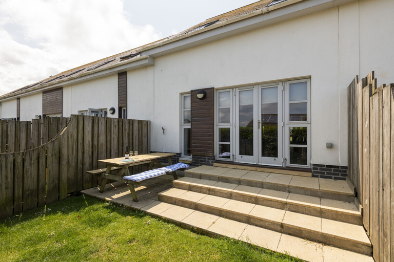 Exterior & Views 2, Bay Retreat Villas, Cornwall