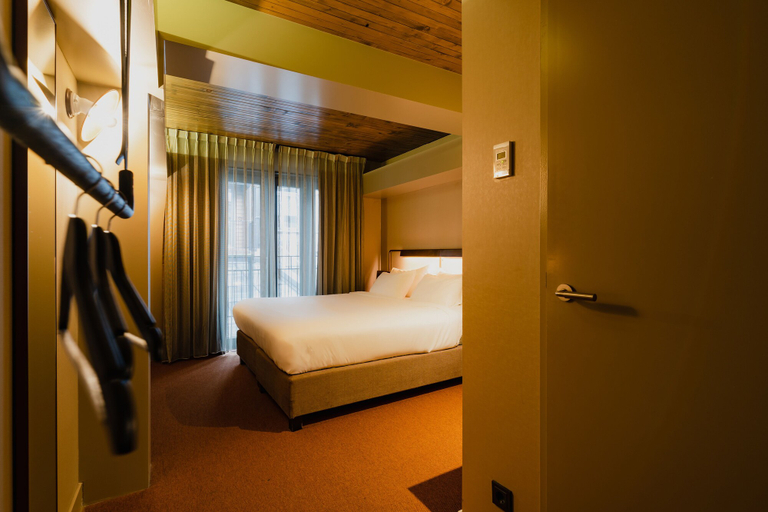 Bedroom 5, Hotel van de Vijsel, Amsterdam