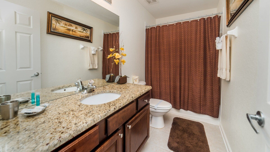 Bathroom 4, 2624 Daulby Street, Osceola