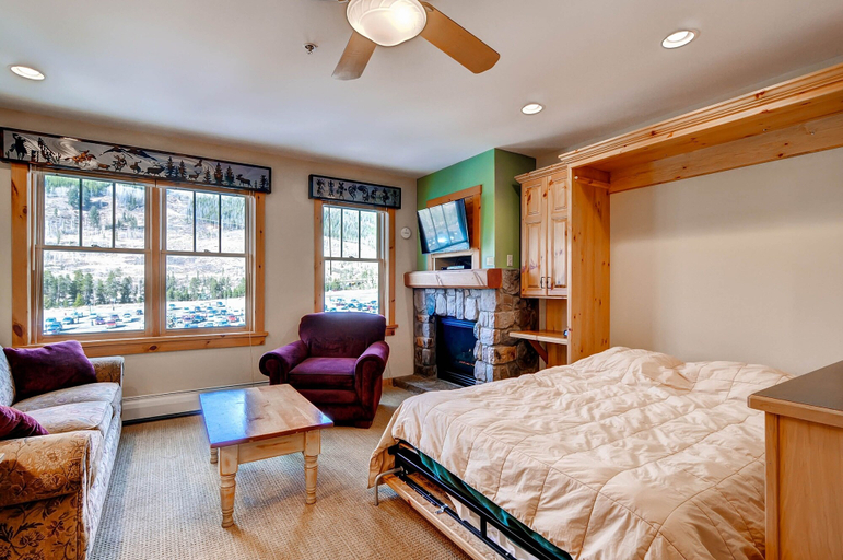 Bedroom 3, Buffalo Lodge 8385, Summit