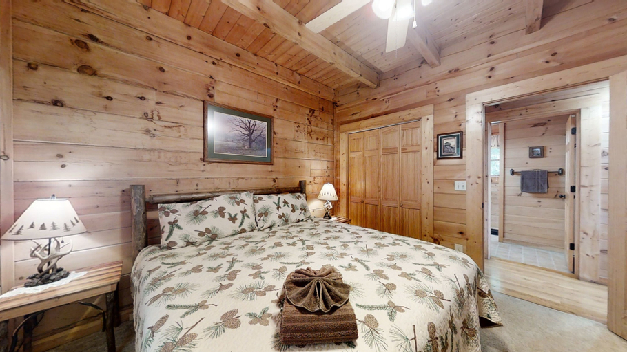 Bedroom 3, Majestic Eagle, Sevier