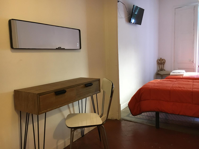 Bedroom 3, Pension Portugal, Barcelona