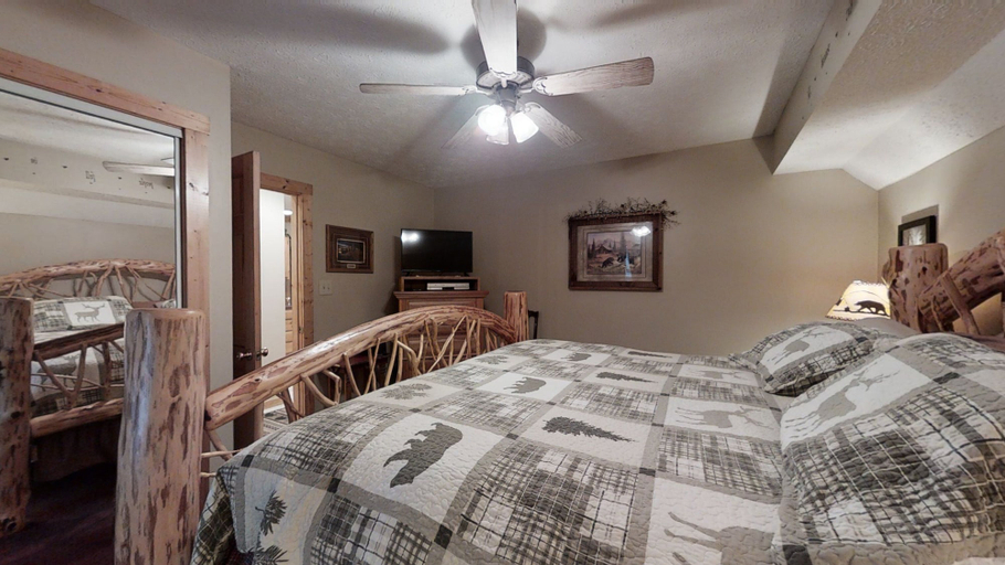 Bedroom 3, 3 Bears 1 Bedroom, Sevier