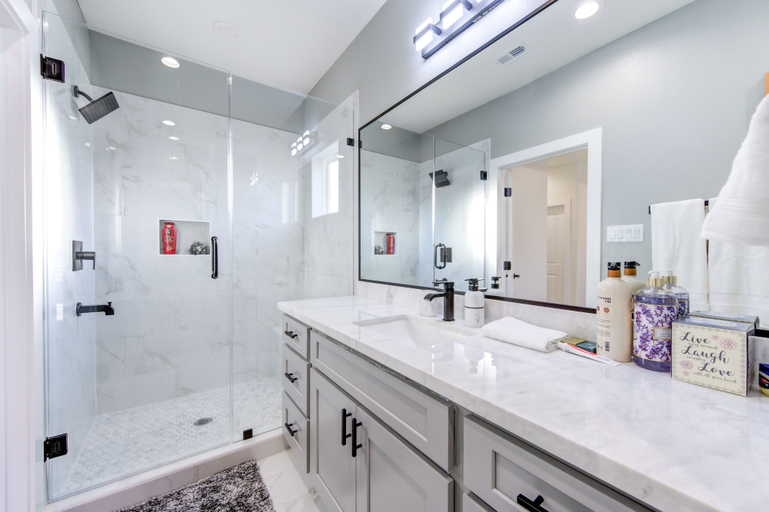 Bathroom 4, Houston Stay, Houston