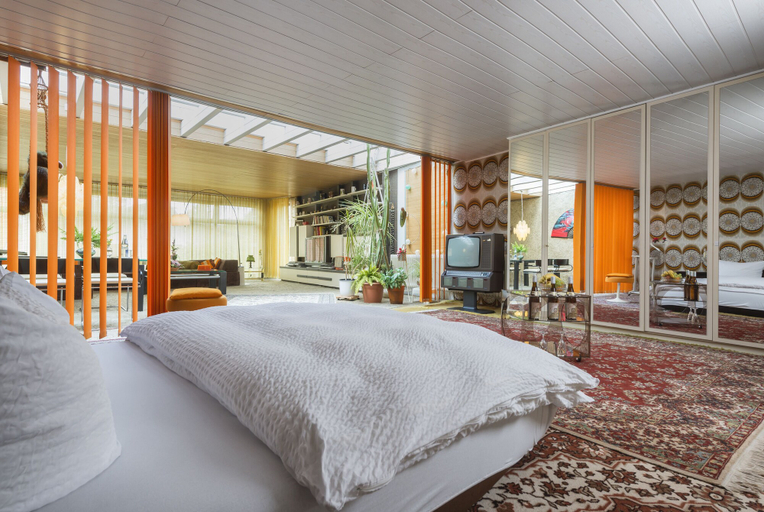 Bedroom 5, Parkhotel 1970, Odenwaldkreis