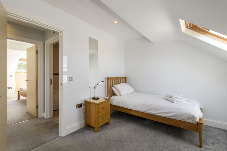 Bedroom 3, Bay Retreat Villas, Cornwall