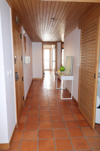 Others 2, Casa S. Jose, Sesimbra