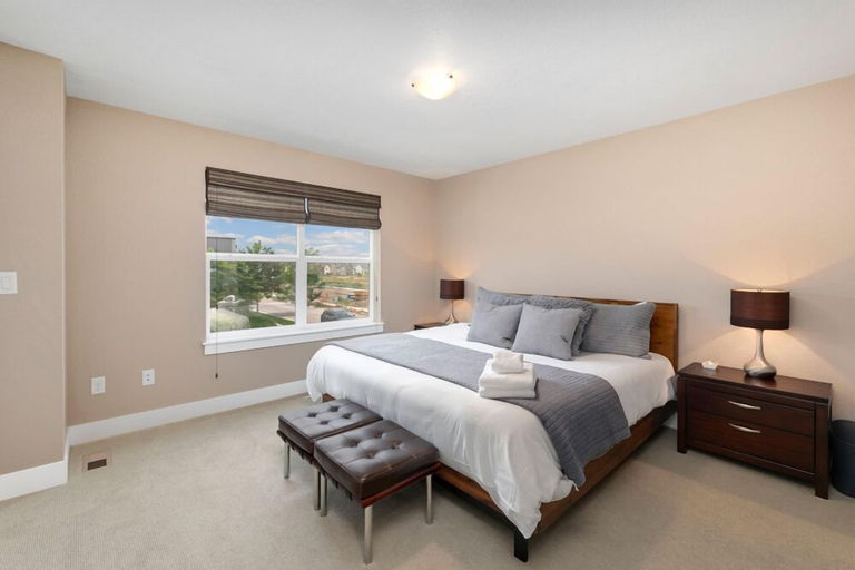 Bedroom 3, Amazing Urban Townhome Near Breweries & River!, Larimer