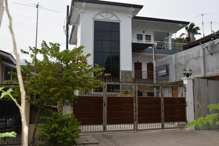 Red Apartelle, Talisay City