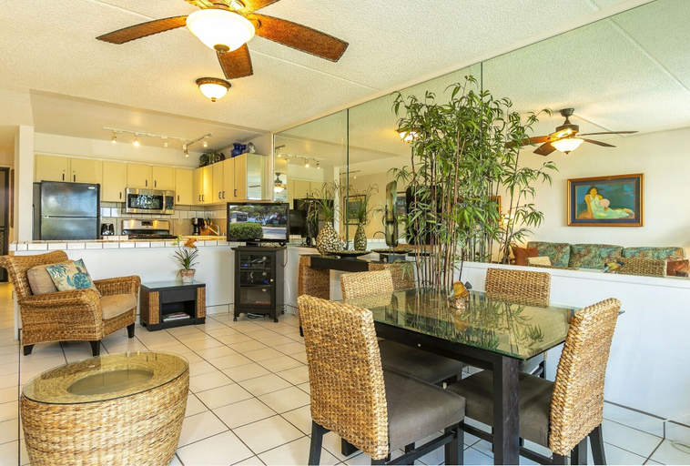 Food & Drinks 4, Kihei Akahi by Coldwell Banker Island Vacations, Maui