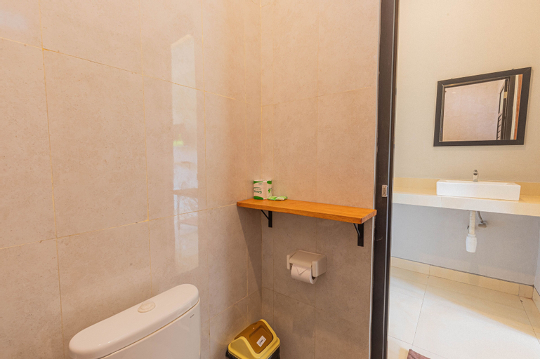 Bathroom 4