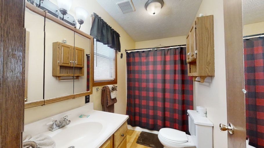 Bathroom 3, Mountaintop Hideaway, Sevier
