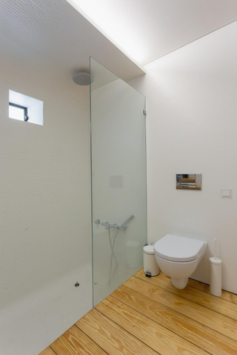 Bathroom 2, Casa Castanha, Porto
