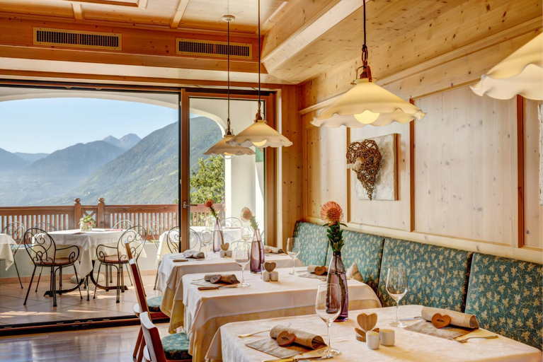 Food & Drinks 4, Small Hotel Sonne, Bolzano