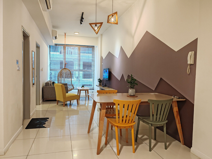 Dining Room 11