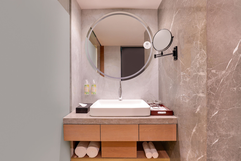 Bathroom 4, Lemon Tree Premier Malad Mumbai, Mumbai Suburban