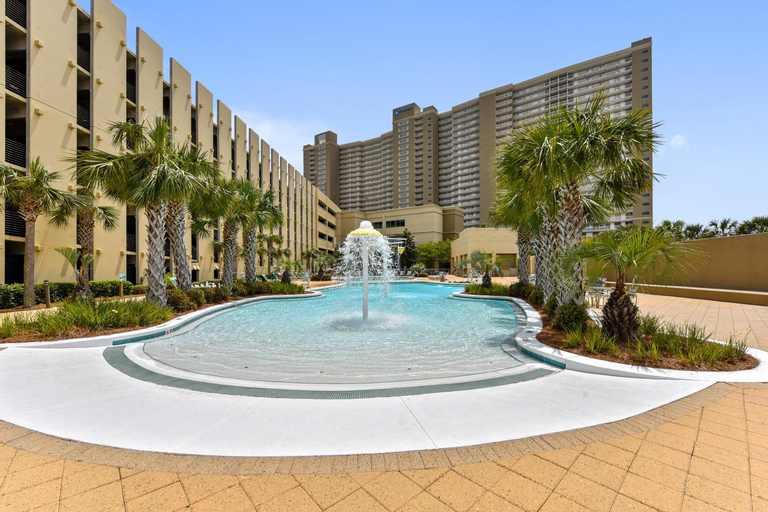 Emerald Beach #1227 by Book That Condo, Bay