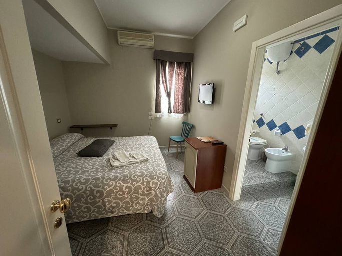 Bedroom 3, Leon d'Oro, Palermo