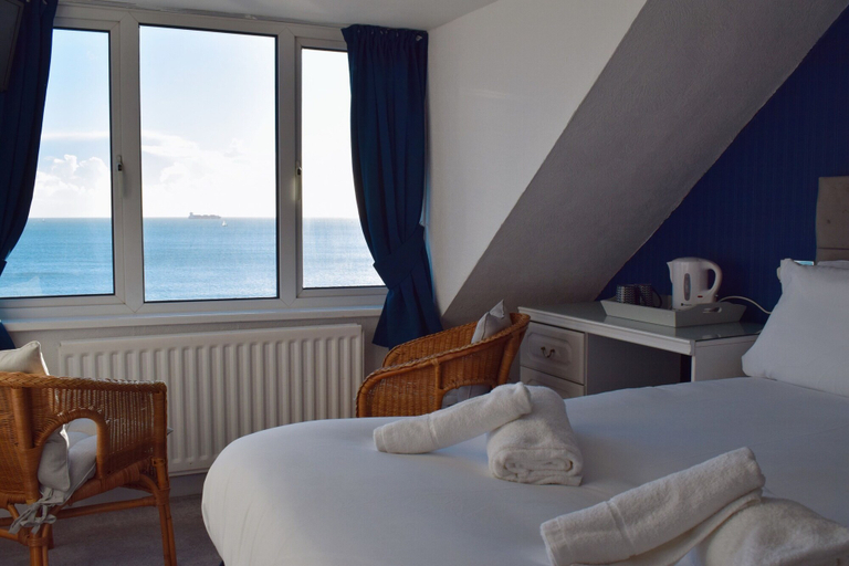 Bedroom 3, Penn House Hotel, Dorset