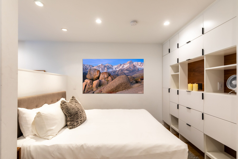 Room 3, Modern Hotel-Style Studio - Timber Creek Lodge #210 by RedAwning, Placer