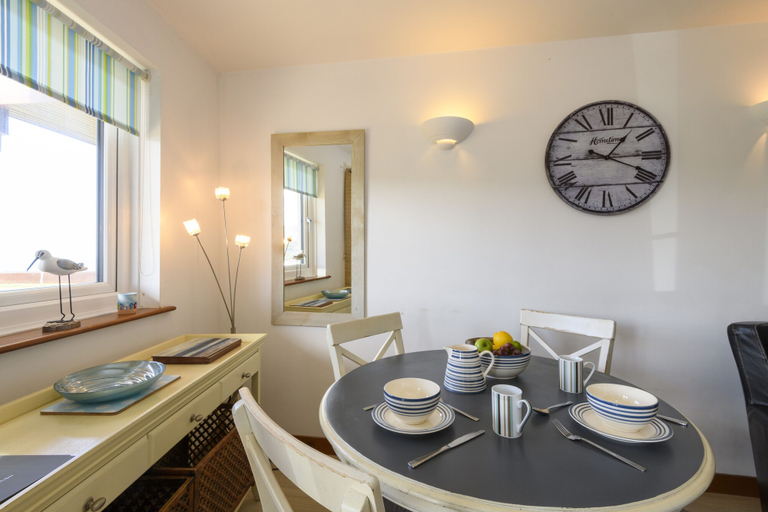 Others 5, White Lodge Apartments, Cornwall
