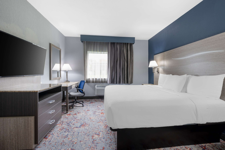 Bedroom 4, Best Western Kokomo Hotel, Howard