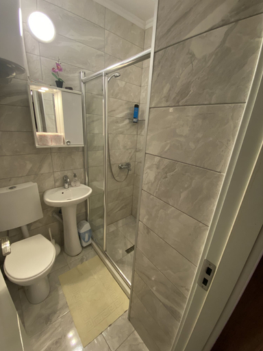 Bathroom 2, APARTMENT PERLA, Priština
