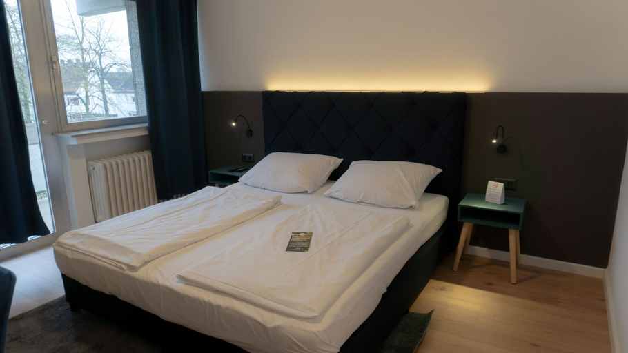 Bedroom 4, Haven - Hotel am Stadion, Leverkusen