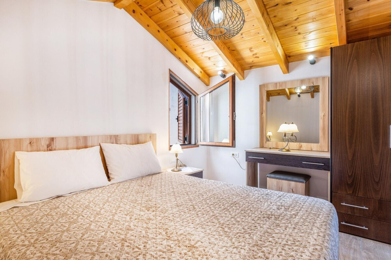 Room 2, Platania s Horizon, Crete