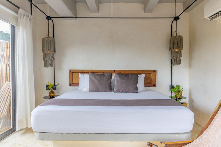 Bedroom 12