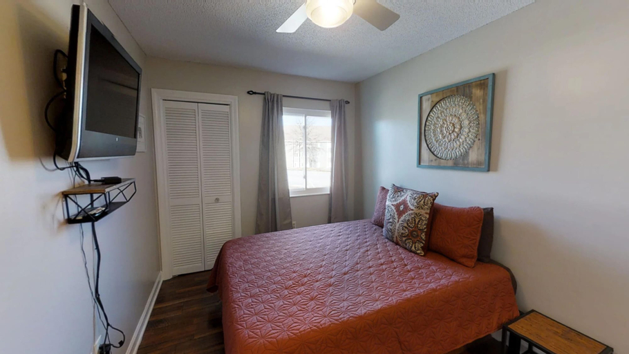 Bedroom 3, Smoky Top Summit 2 Bedroom Condo by RedAwning, Sevier