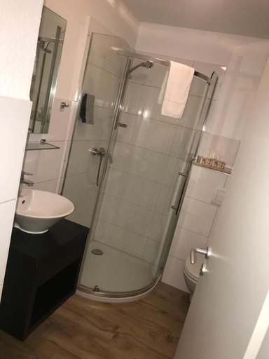 Bathroom 5, Tauwerk Hotel, Wilhelmshaven