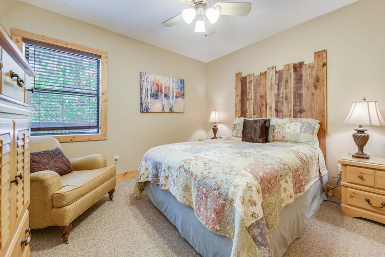 Bedroom 2, Livin On Mountain Time 4 Bedroom Cabin by RedAwning, Sevier