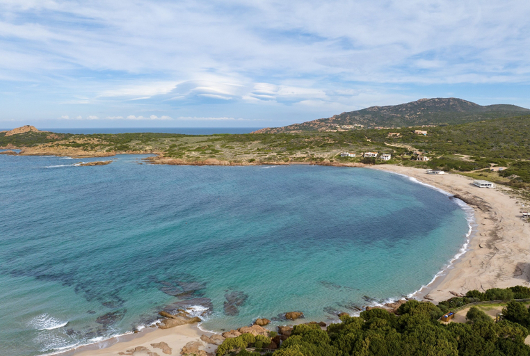 Beach 5, Residence with pool in Isola Rossa, Olbia-Tempio