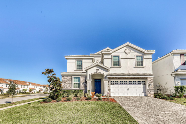 Sky View Mansion, Osceola
