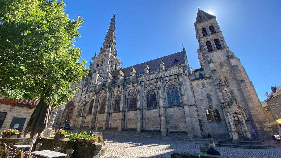 5, Studio 2 pers ou Appartement 4-7 pers Quartier Cathedrale, Saône-et-Loire