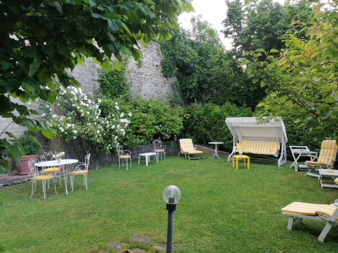 Others 4, Residenza Le Ortensie, Perugia