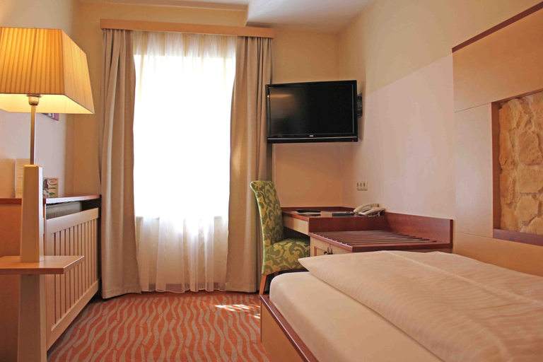 Bedroom 3, Garten-Hotel Ochensberger, Weiz