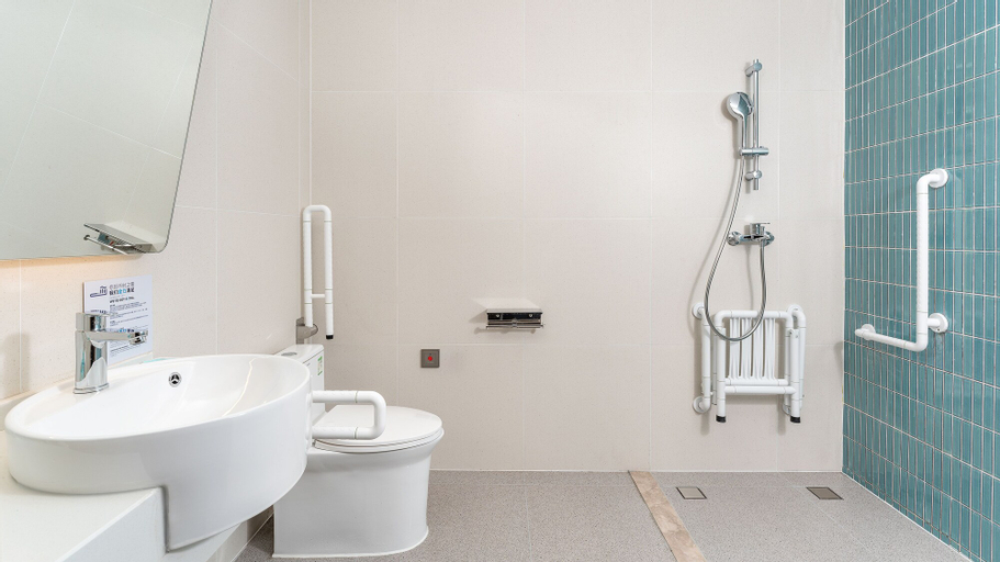 Bathroom 30