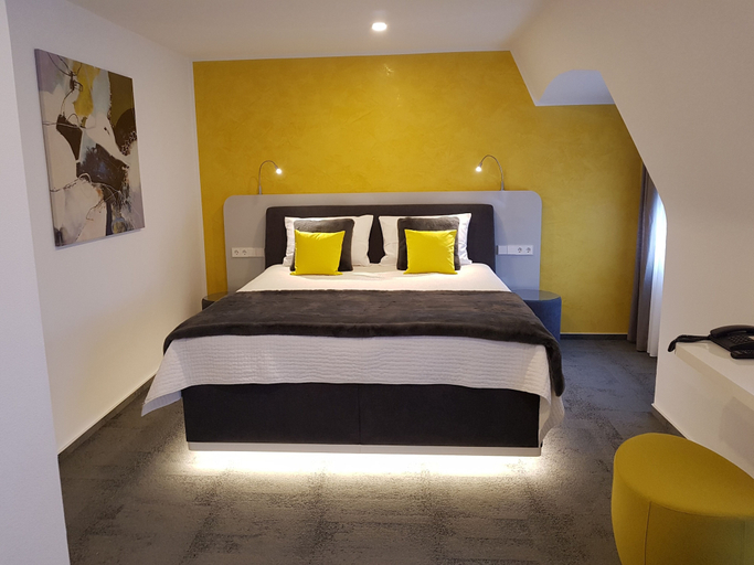 Bedroom 4, Hotel Drei Morgen, Esslingen