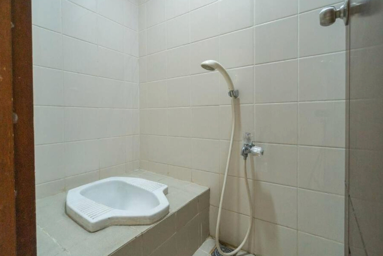 Bathroom 5